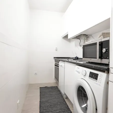 Lisbon South 아파트 알마다