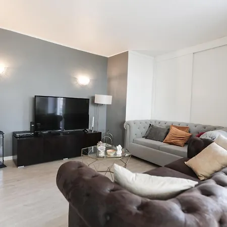 Lisbon South 아파트 알마다